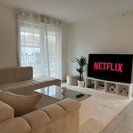 Superbe Appartement - Near Paris Corbeil-Essonnes Extérieur photo